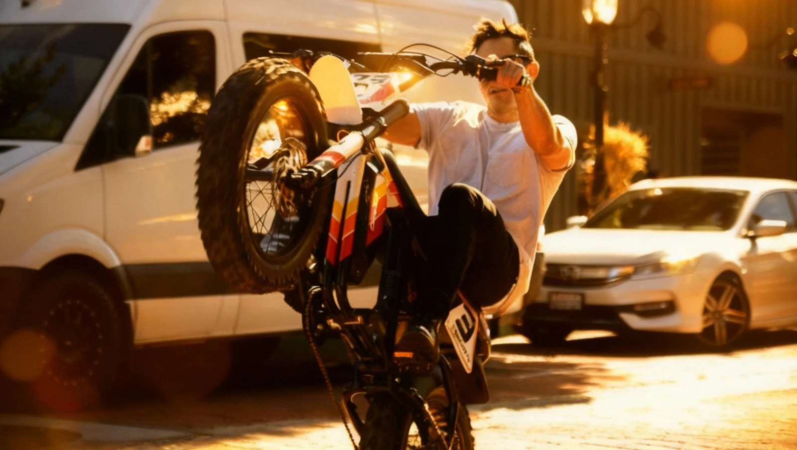 Monopattini e E-Bike: Multe Salate ai Genitori per Guida Imprudente