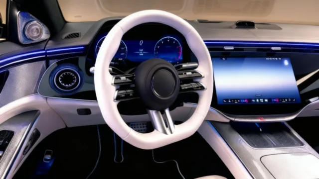 Auto autonome: rivoluzione tecnologica con 300GB di RAM