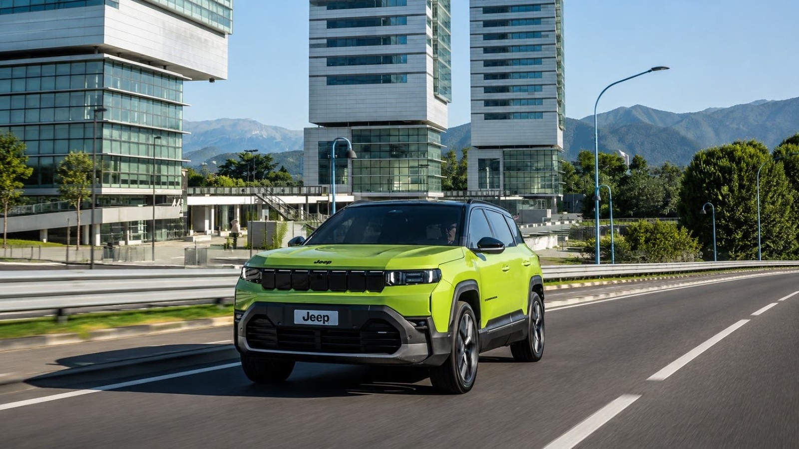Jeep Compass Plug-in Hybrid: 5.000 euro di sconto ad agosto