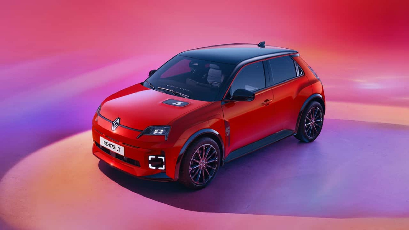 Renault 5 E-Tech 2026: più autonomia e nuovi colori