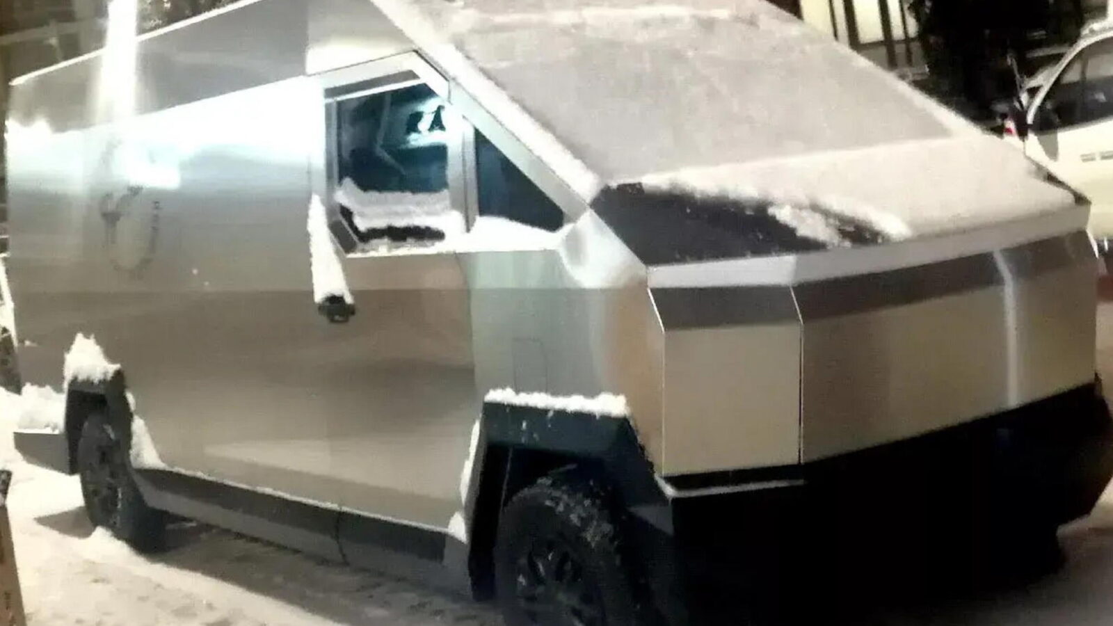Dal Canada alla Russia: la rotta segreta delle auto rubate