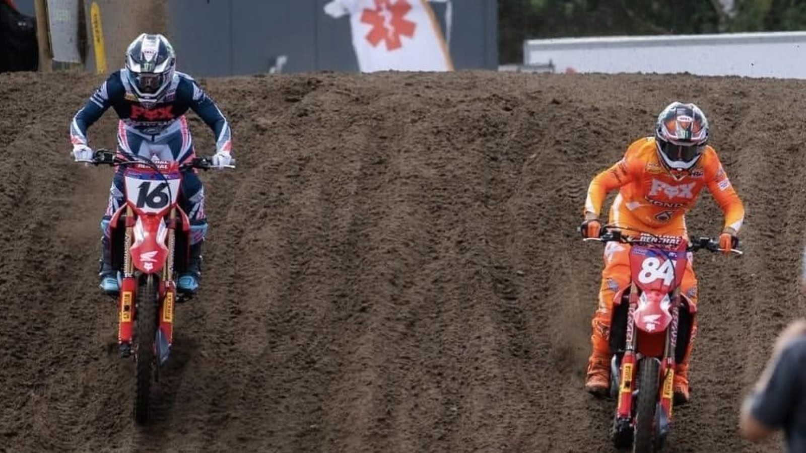 MXGP 2026 Turchia: Herlings beffa Vialle nel finale
