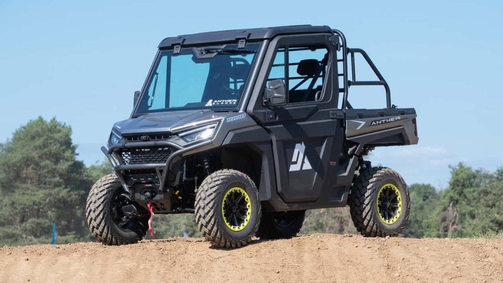 Quad e UTV da lavoro: sfida benzina contro elettrico a Malpensa