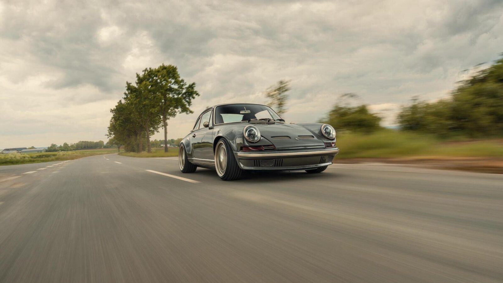 TECHART GTclassic: la Porsche 911 964 da 380 CV in soli 11 pezzi