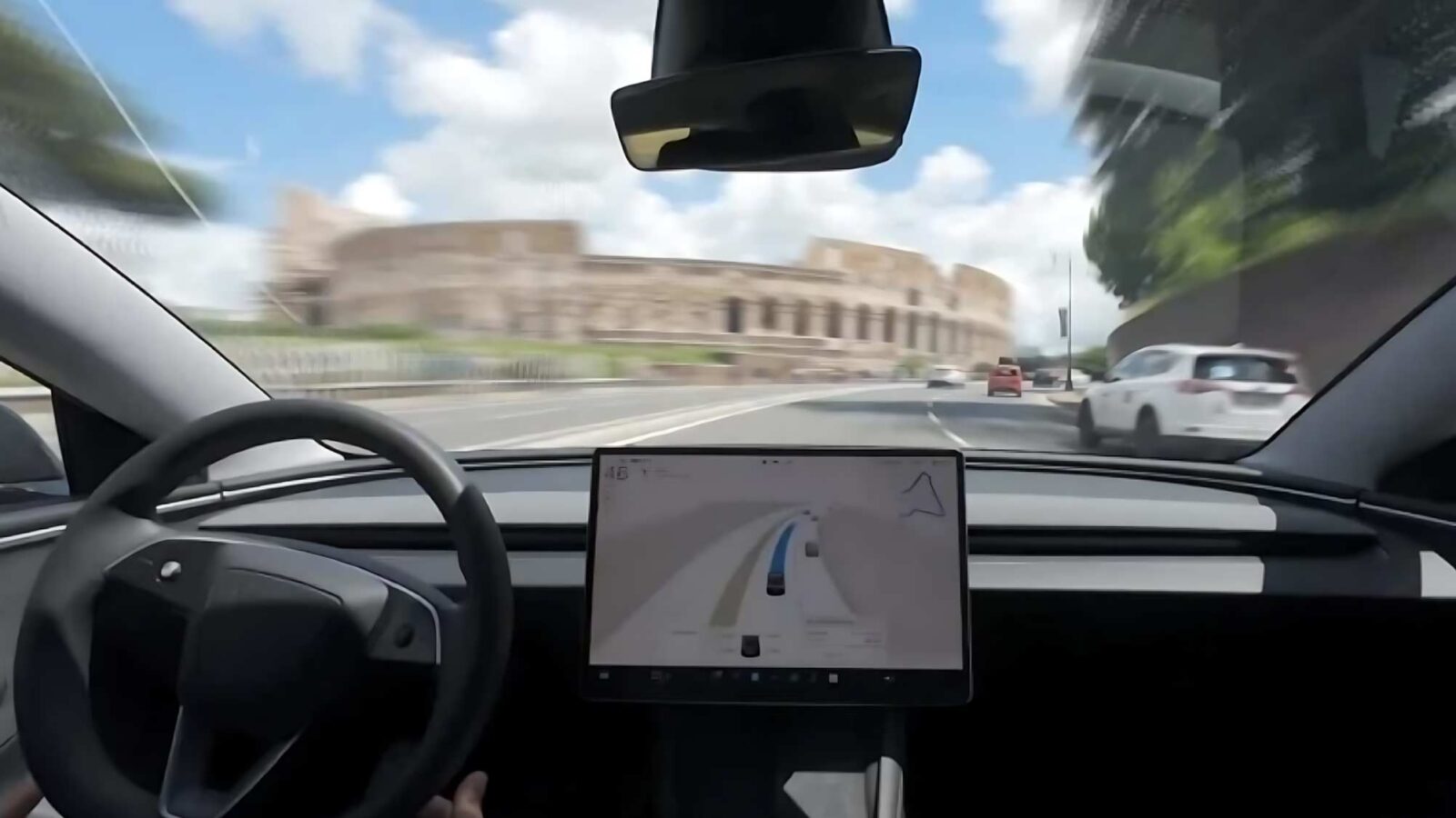 Tesla FSD in Europa: perché resta a macchia di leopardo