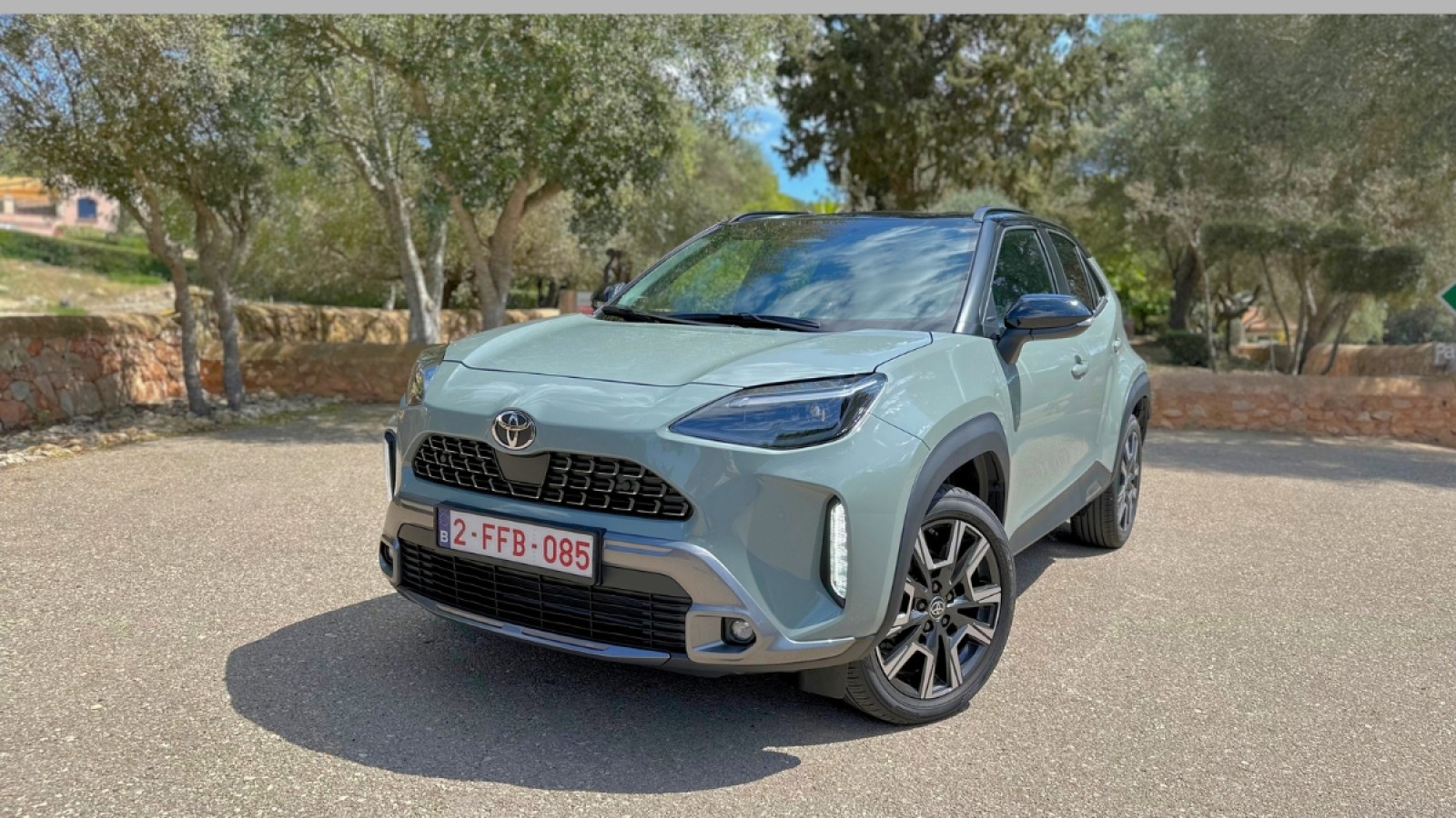 Toyota Yaris Cross, nuovo look ma sempre full hybrid