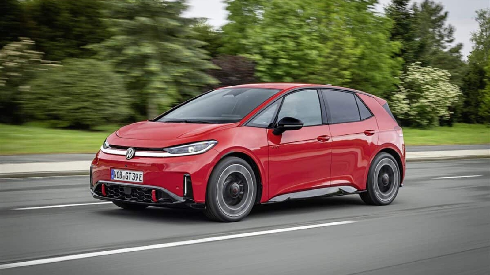 Volkswagen ID.3 GTI: le prime foto ufficiali della sportiva rossa