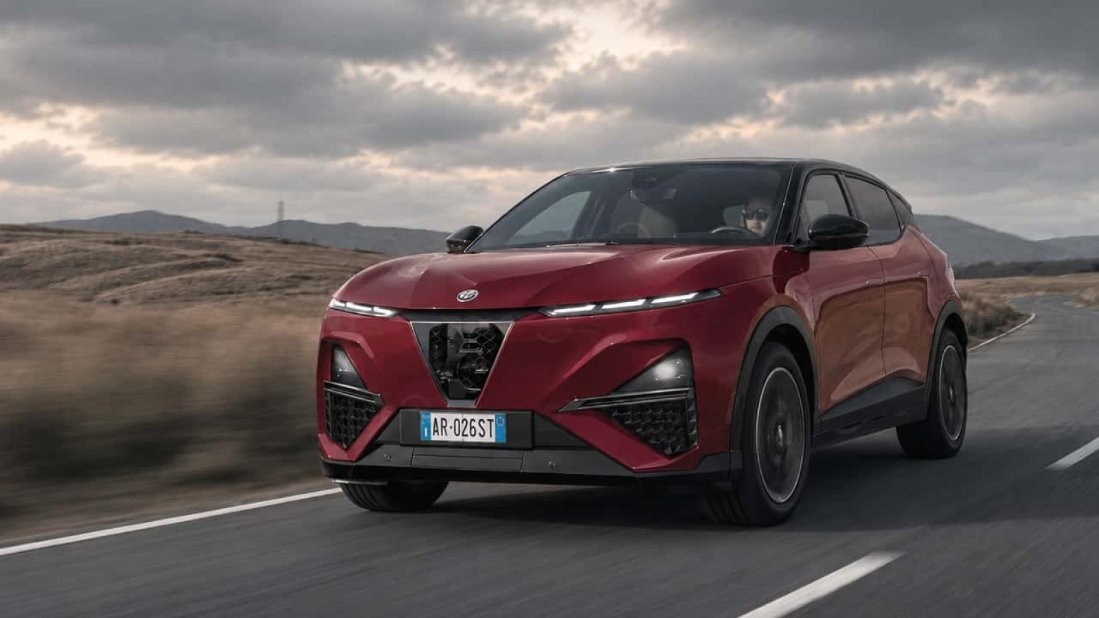 Alfa Romeo ferma Giulia e Stelvio: ecco cosa è successo
